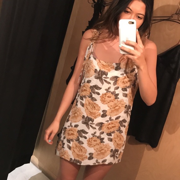 Reformation Mini Floral Dress - Picture 5 of 5